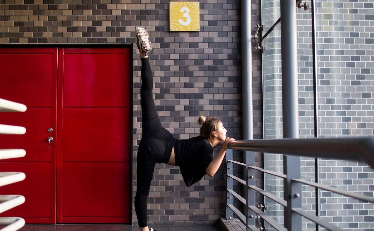 原创杨幂一字马不到位其他女明星舞蹈功力谁才是最强一字马