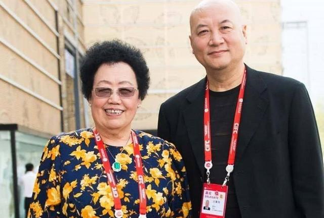 原创女富豪因吝啬得罪同行却花巨资复原故宫藏品坦言展品都归故宫