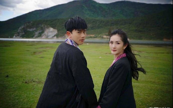 原创原创张杰报平安伤势无大碍需要休养三个月让谢娜和三个女儿好担心