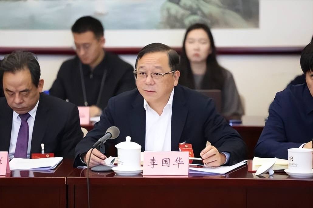 全国政协委员,上海市浦东新区人大常委会副主任李国华:不能让一代人的
