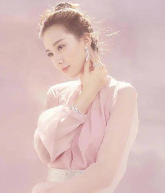 直男看后直言:这就是心中的理想型_刘诗诗_刘亦菲_细纹