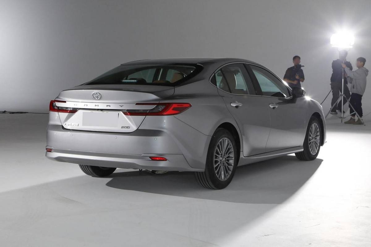 2l,标配10气囊,可选高通骁龙8155,新凯美瑞有多强?_搜狐汽车_搜狐网