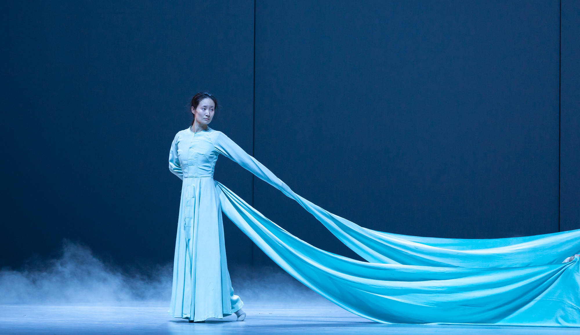 原创她是国家一级演员曾因貌美被赵本山换掉今35岁让人刮目相看