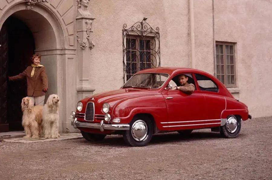 1967年萨博96在废弃谷仓中被遗忘36年后重见天日_搜狐汽车_搜狐网