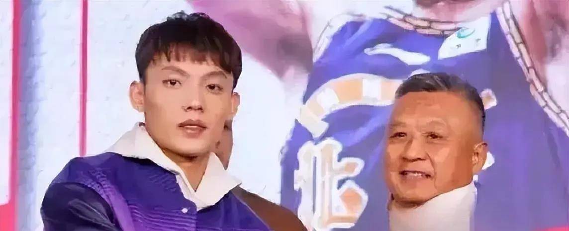 原创徐杰全明星回报丰厚享受小朋友待遇宏远或将提供更大舞台