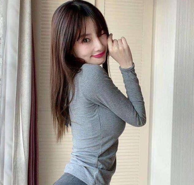 原创李小璐大秀时尚女身材宛如人间水蜜桃网友这美丽没谁了