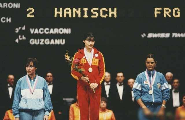 原创亚洲第一剑栾菊杰在1984年的洛杉矶奥运会上拿到了击剑冠