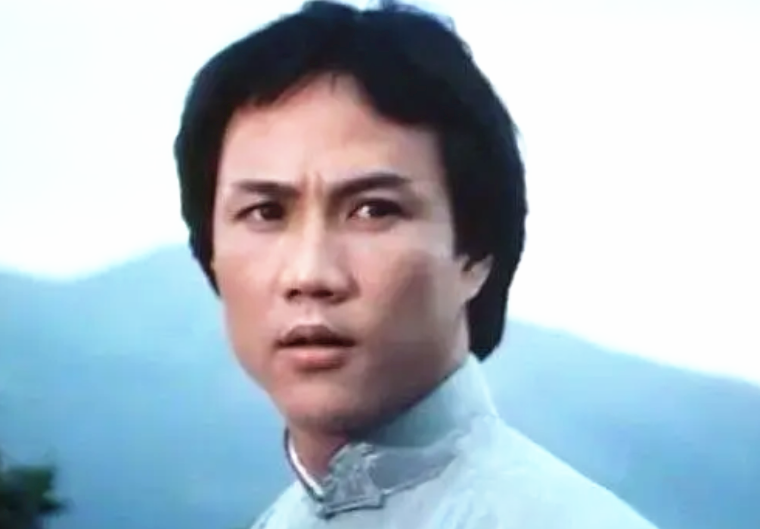 原创73岁黄元申还俗后近况曝光隐居国外生活低调拒绝见好友梁小龙