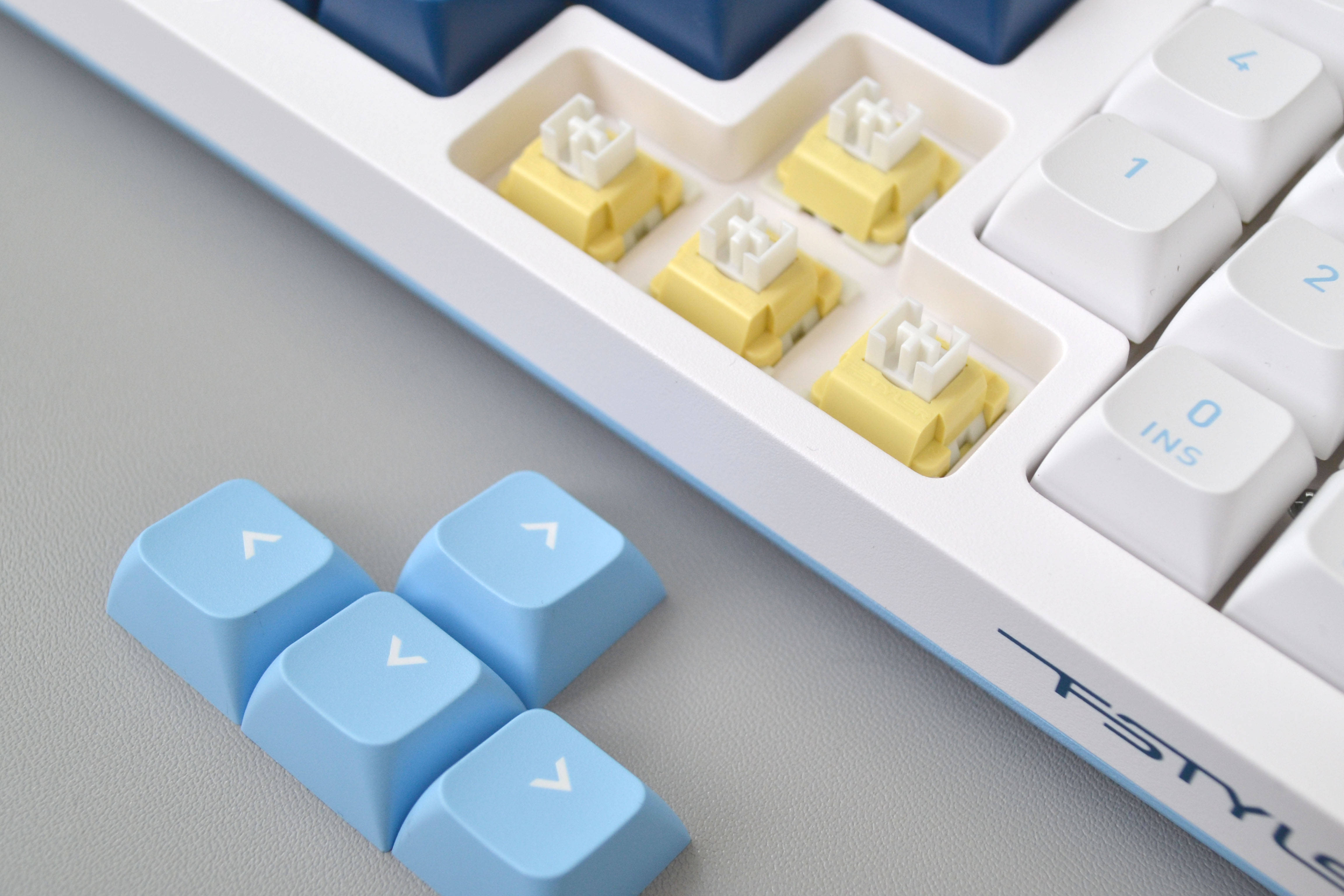 双飞燕三模无线机械键盘办公游戏指尖的新宠