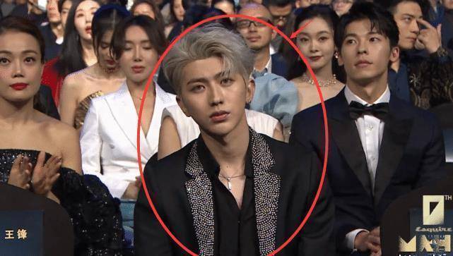 原创时尚盛典台下男明星生图火了没有美颜成卸妆晚会少女都沸腾了