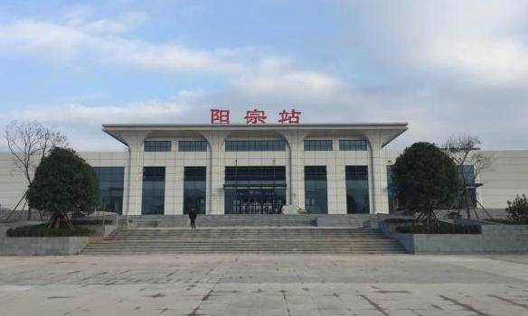 原创云南有座奇特高铁站建成四年无一高铁靠站车站也没有乘客