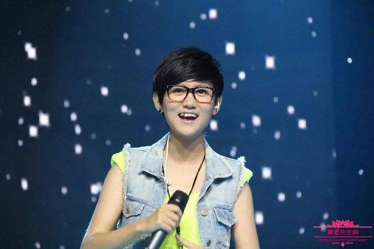 从《快女》冠军沦落到开出租车,一夜成名又一落千丈,如今怎样了_林希