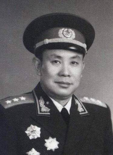 长,27岁壮烈牺牲,手下的副团长和政委后来成为上将_刘震_锦绣_韩先楚