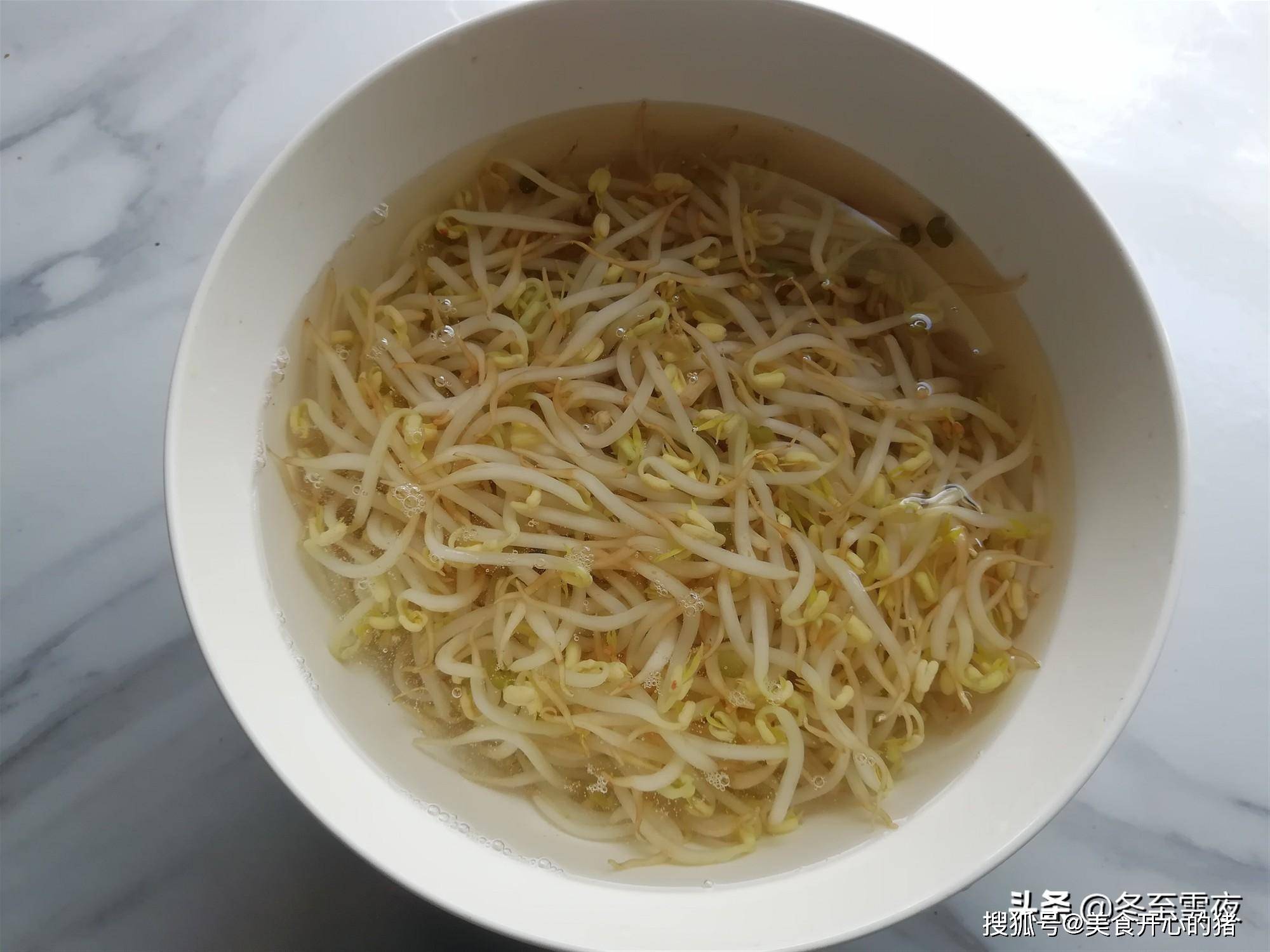 脆嫩可口,凉爽开胃_绿豆芽_做法_维生素