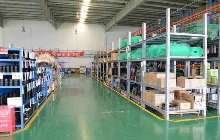 地铁配件仓库作为一个资深的地铁配件仓库管理者,我深知温度对地铁