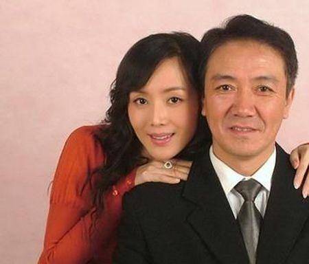 不过随后就传出李幼斌和妻子张琪琪分手的消息,一时之间史兰芽成为了