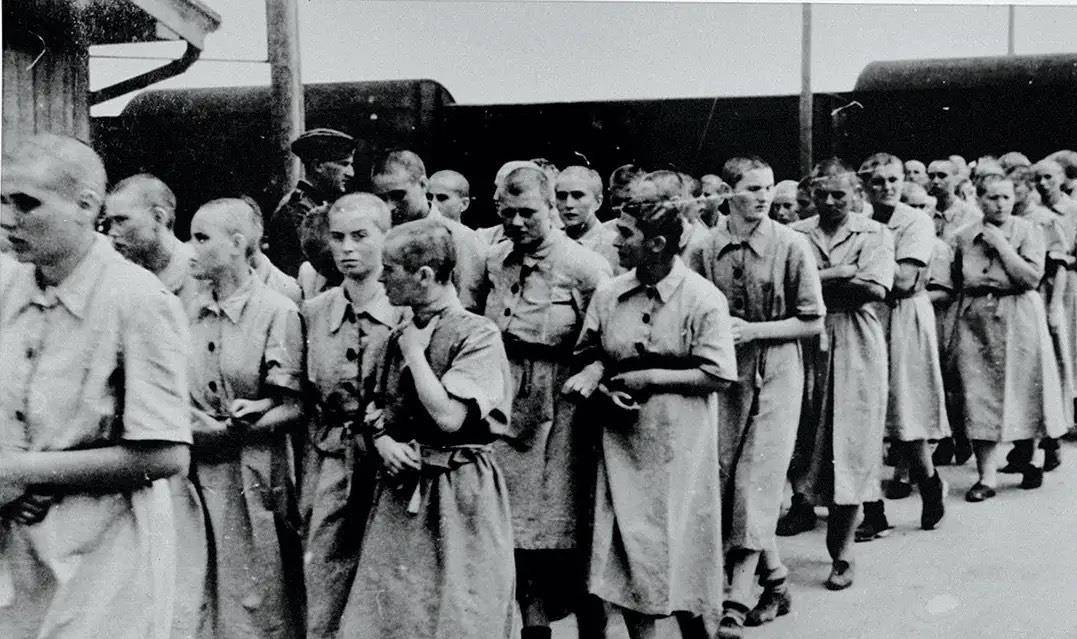 原创纳粹集中营的女性都如何解决月经问题