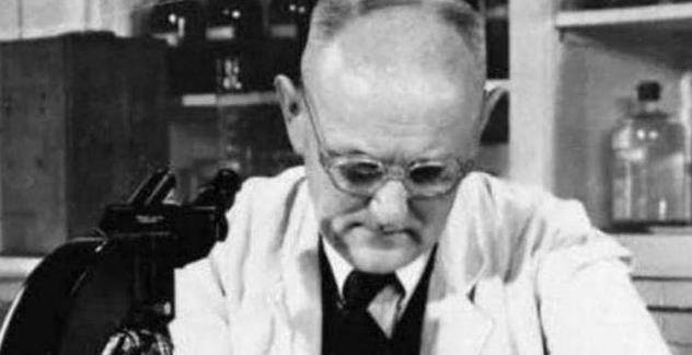 导弹之父失足落入燃料池,不到五秒就化为一滩血水,尸骨无存_戈尔涅夫