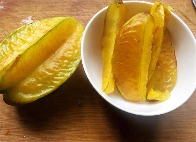 原来这才是杨桃的正确吃法难怪以前觉得不好吃看完涨见识了