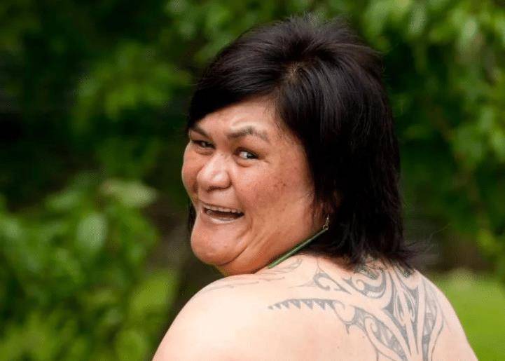 长: 面带刺青手段强硬,面对争议先发制人_纳纳亚·马胡塔_毛利人_地位