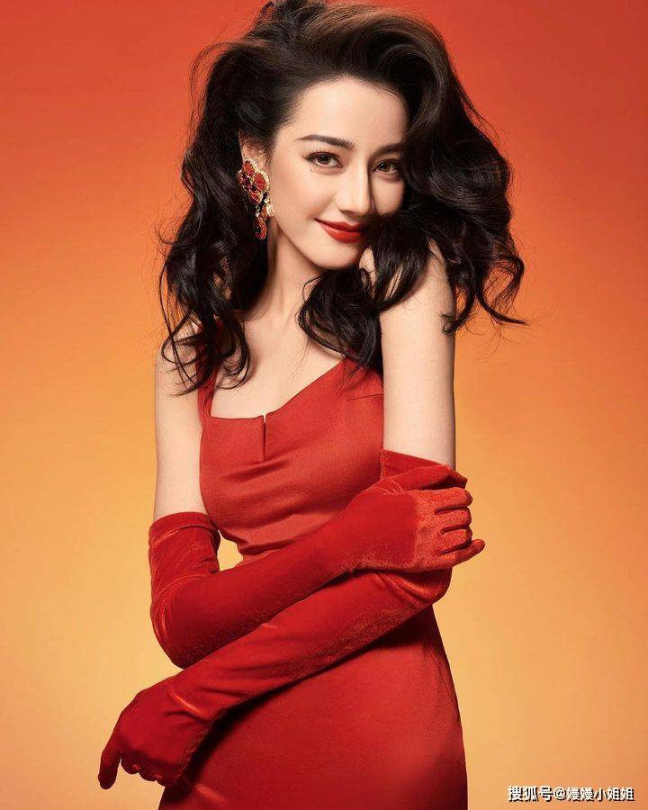 迪丽热巴写真惊艳亮相火辣身材与绝美颜值令人窒息