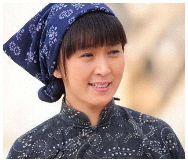 闫学晶直播曝光农民无法企及的财富现实