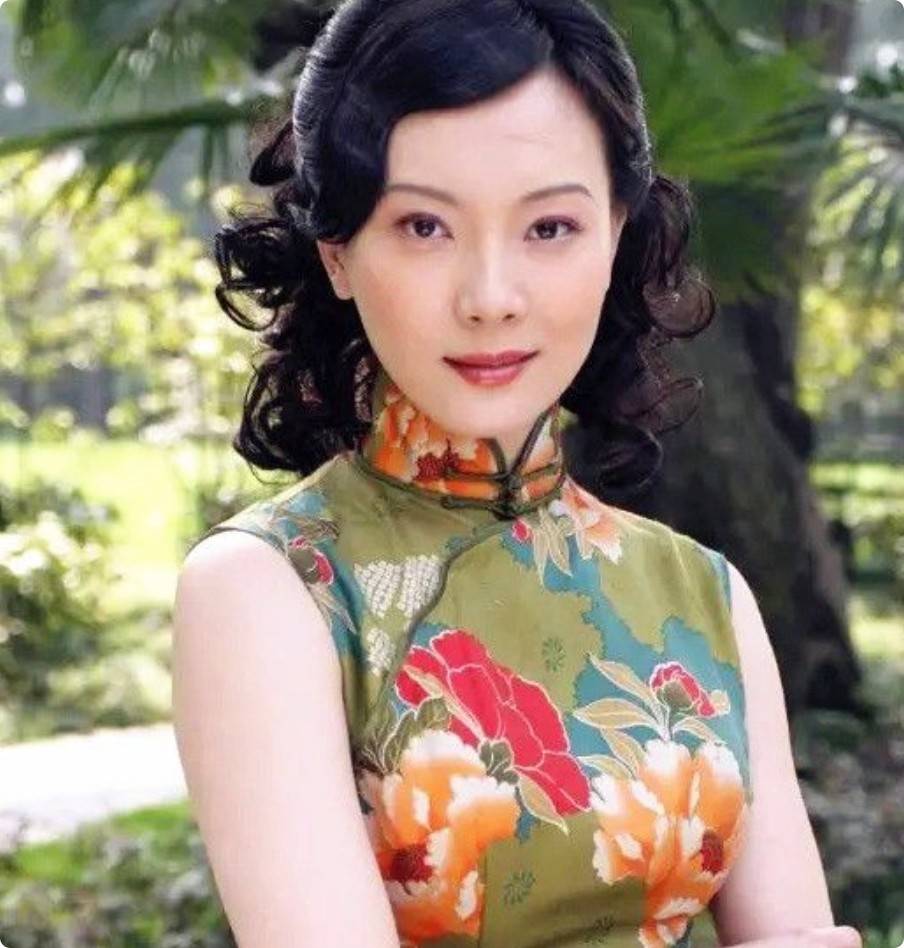 原创诡异微笑唇肿胀苹果肌双料视后的神颜崩了她太可惜了