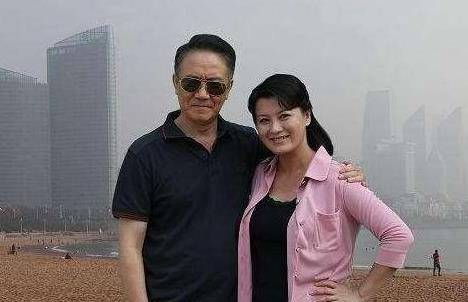 原创史兰芽婚姻坎坷三婚嫁大13岁李幼斌如今一家生活幸福