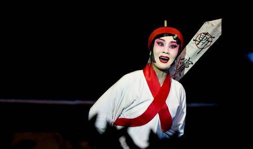 原创窦娥临刑前许的3个誓愿一一实现沉冤昭雪时为何却遭百姓痛骂