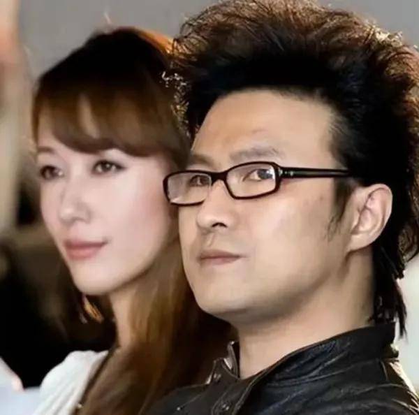 汪峰接盘四婚的陈露,丰富的婚恋经验,使他无所顾忌!_婚姻_经历_爱情