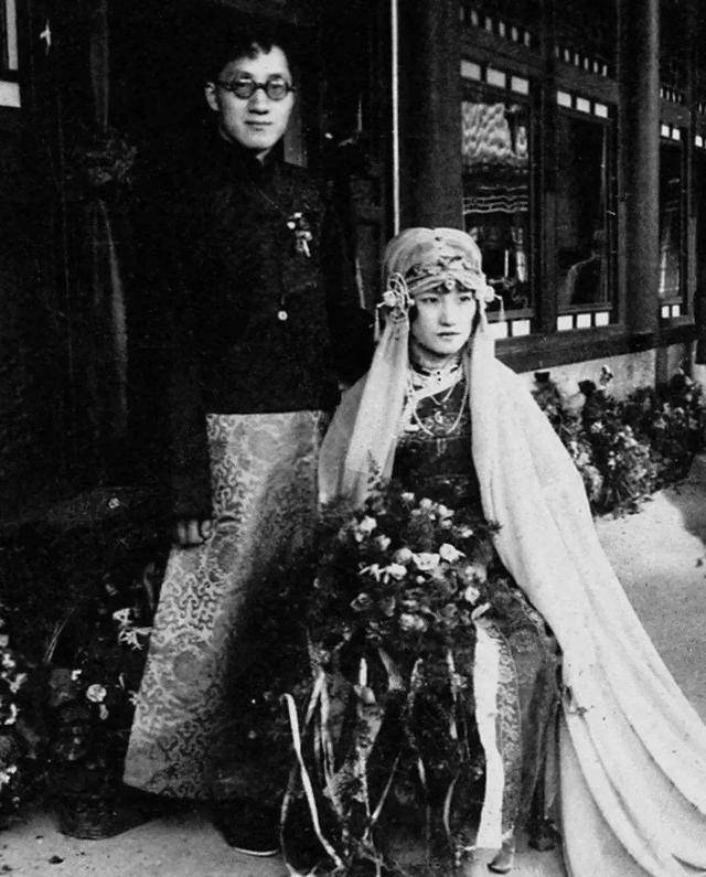 原创徐志摩和4个女人有纠葛全都是大家闺秀她们看上他的风流吗