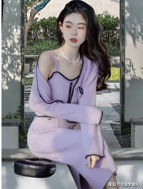 优雅与性感的完美结合针织外套与吊带裙的搭配拉长腿部线条