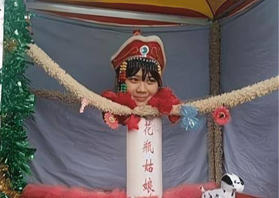 江湖骗术"花瓶姑娘":只有脑袋,离开花瓶就得死,怎样做到的?