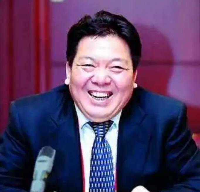 成山西首富,如今已消失5年,为何大数据都找不到他_李海仓_父亲_富二代
