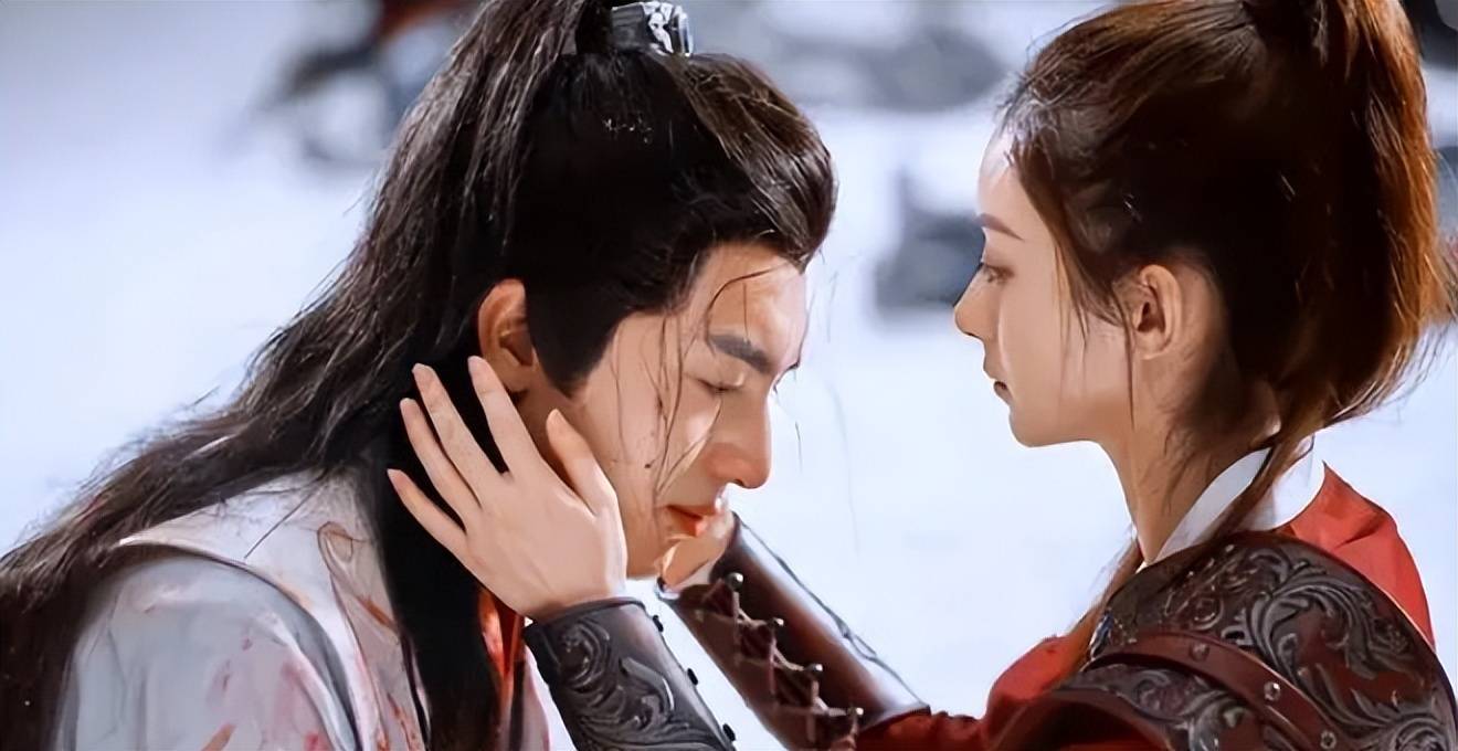 原创            赵丽颖和林更新拍立得照曝光，这氛围也太甜了吧！