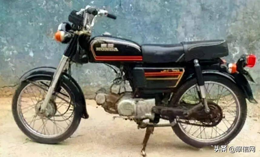 嘉陵jh70本田benly50是嘉陵jh70的原型车这台仅具备3.