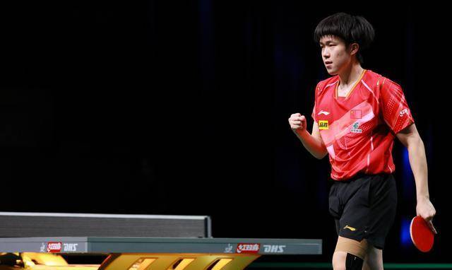 0:3不敌华裔选手,王楚钦3:0大获全胜_对阵_邱党_吉村真