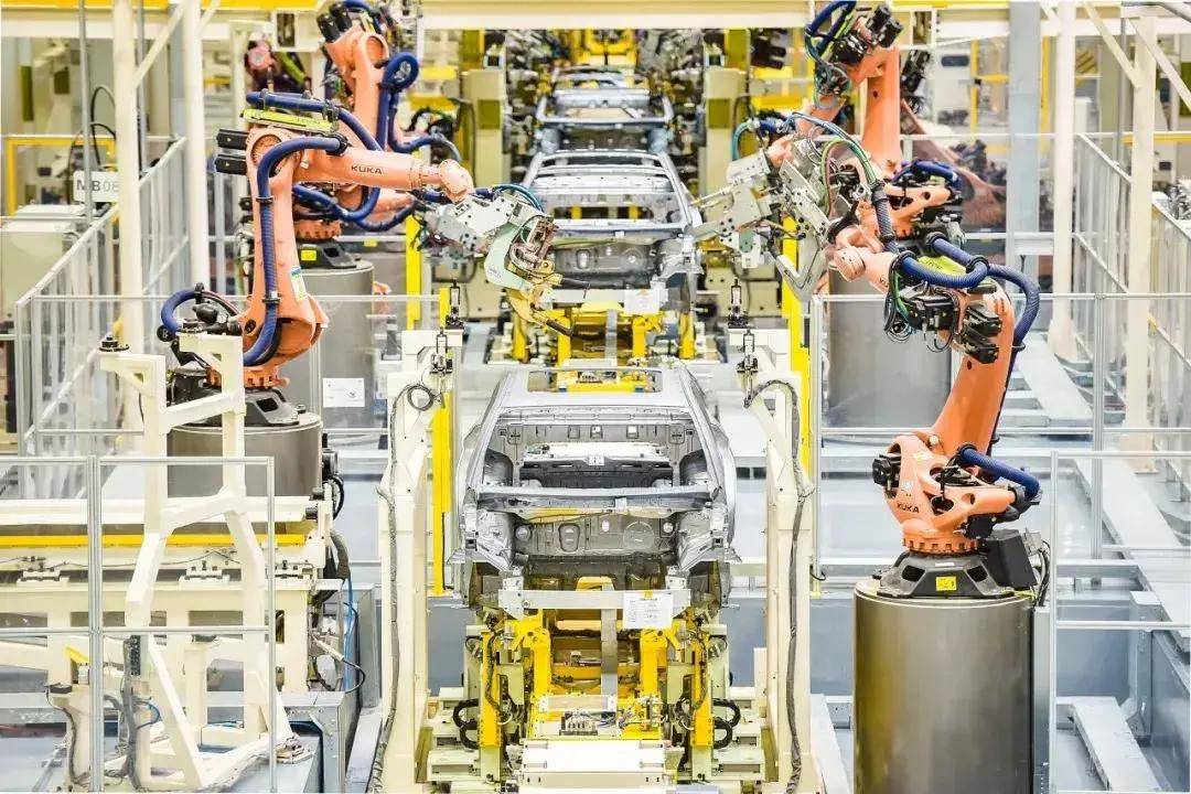 广汽又临"一把手"交接时刻:曾庆洪将退休,接任者面临多面挑战_搜狐