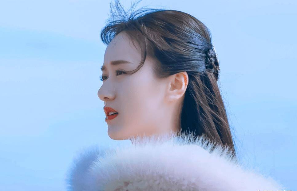 都说"褚璇玑"是袁冰妍的巅峰,看到"莫山山",我承认