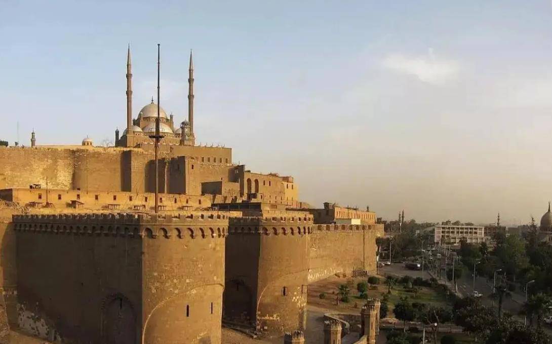 原创解读骑士苏丹萨拉丁不仅是圣战领袖而且赢得了十字军的尊重