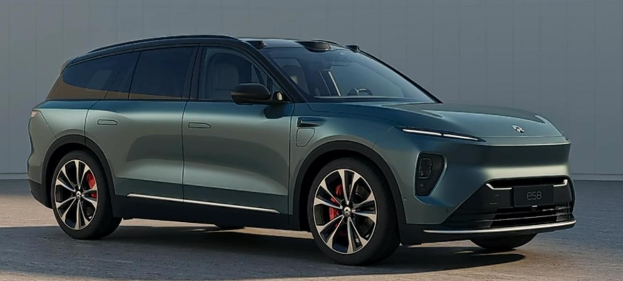 毕竟,以蔚来汽车的服务模式,任何一个级别的电动车,只要跟蔚来同价位