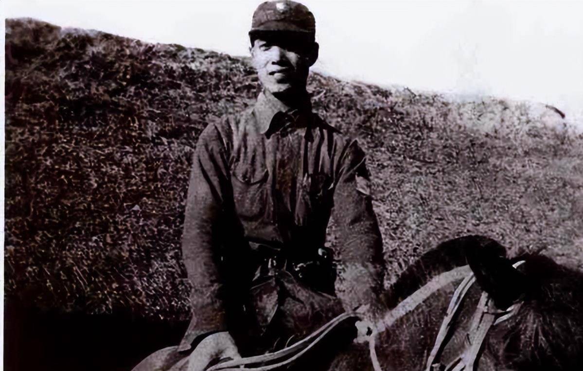 二渡赤水后张震因一碗酒误事担架上躺40天差点留地方打游击