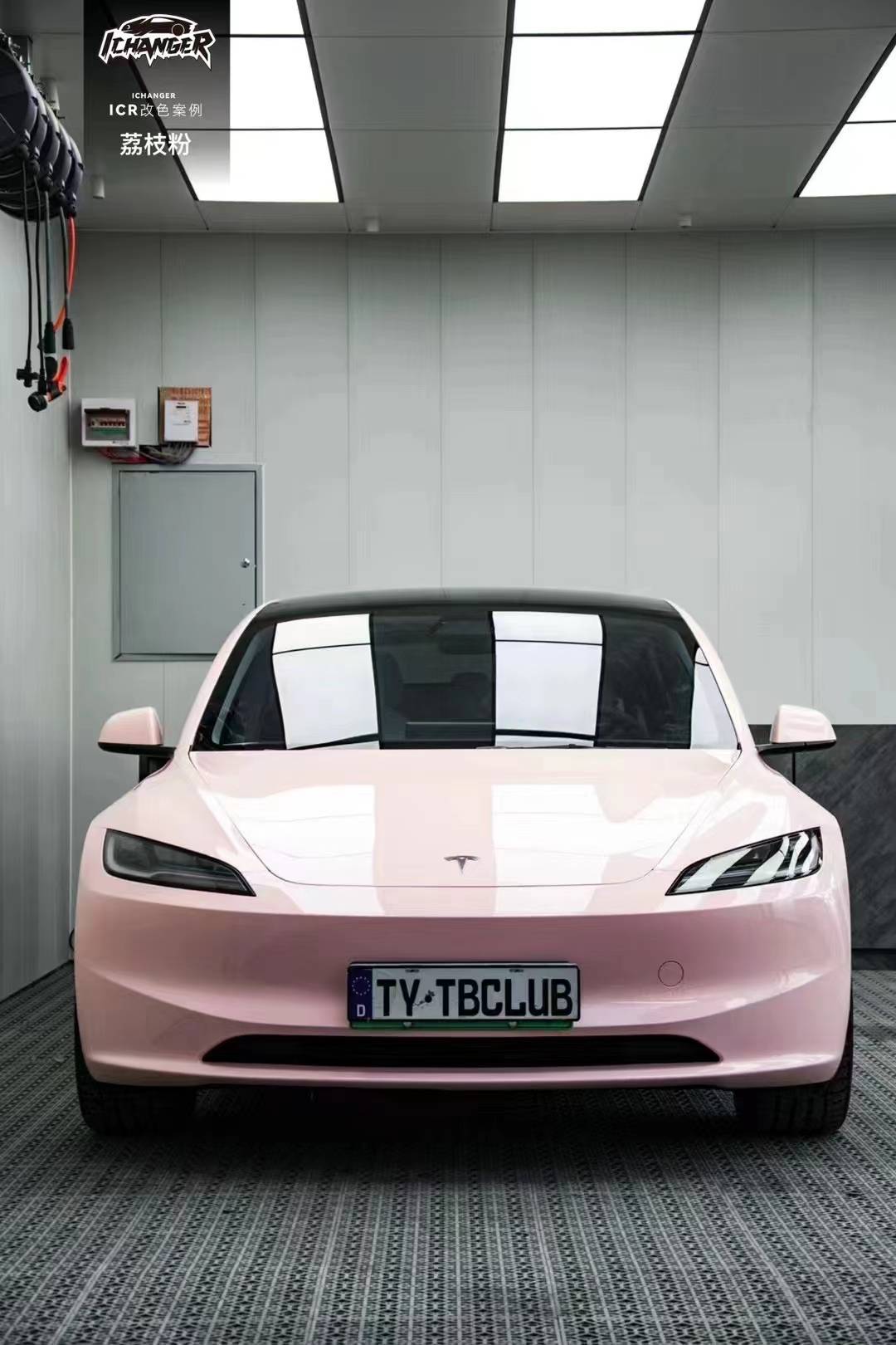 特斯拉model 3-icr改色膜荔枝粉,真的敲好看
