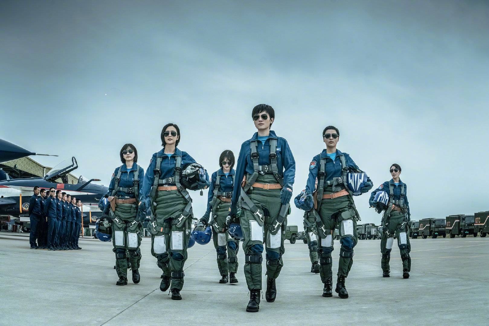 盘点十年内超过30亿的高票房国产电影最高评分90分你看过吗