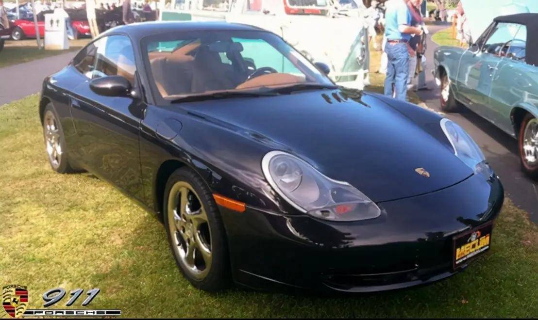 html保时捷为庆祝千禧年的到来而推出了911 carrera millennium