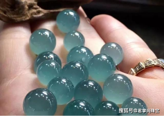 171亿的翡翠珠链是怎么一颗颗车出来的