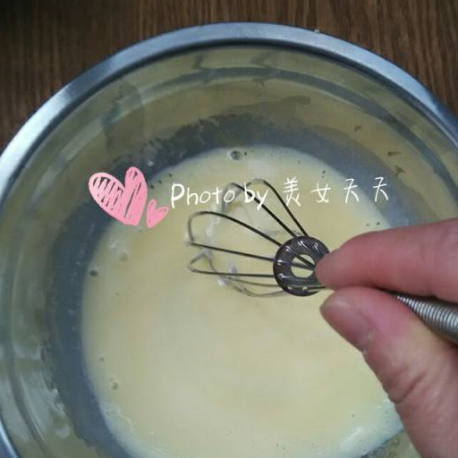 戚风蛋糕零失败的做法,柔软蓬松,不开裂,不回缩_白糖_气泡_牛奶