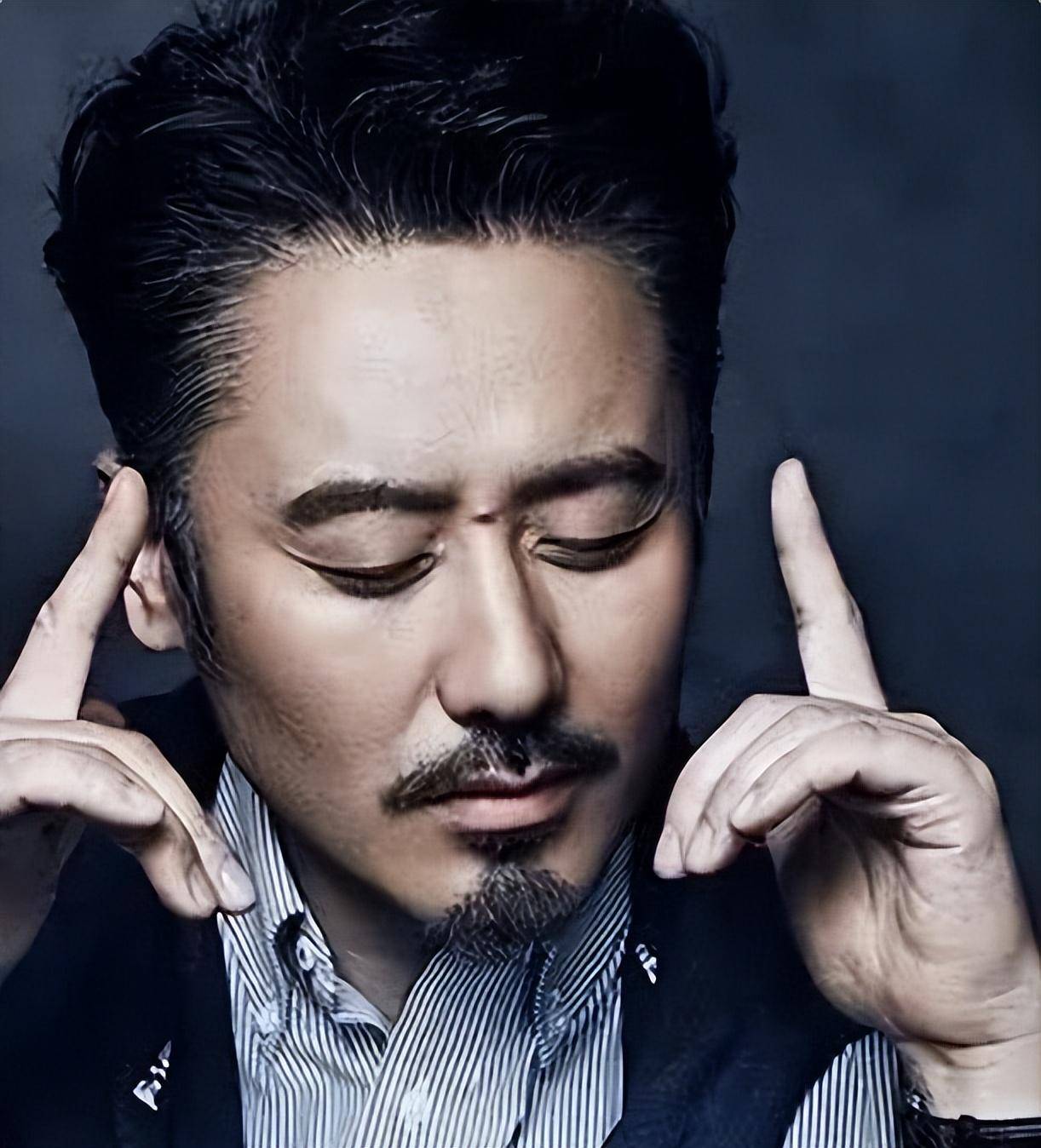 原创用九年青春毁了渣男曾手撕男明星的她们如今下场后悔吗