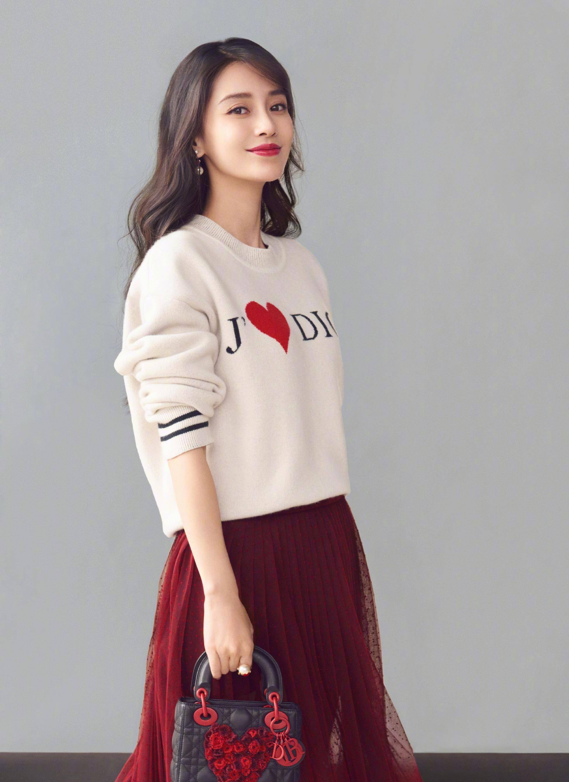 原创杨颖演技被网友诟病但颜值身材很值得称赞毕竟是美模出道