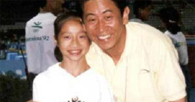 陆莉:16岁夺得体操奥运冠军,18岁退役嫁美国人,混血儿子已17岁_训练